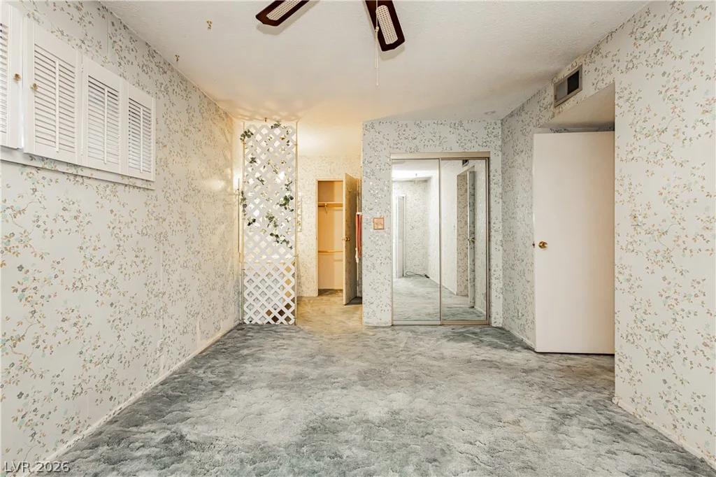 2583 Vegas Valley, Las Vegas, NV 89121