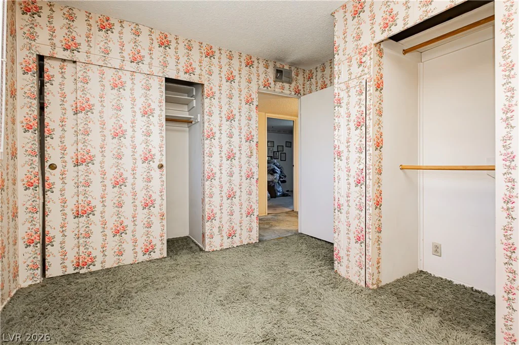 2583 Vegas Valley, Las Vegas, NV 89121
