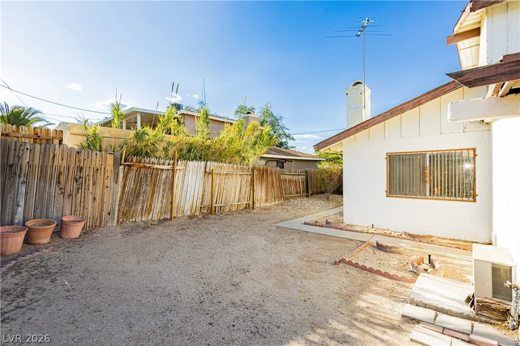 2583 Vegas Valley, Las Vegas, NV 89121