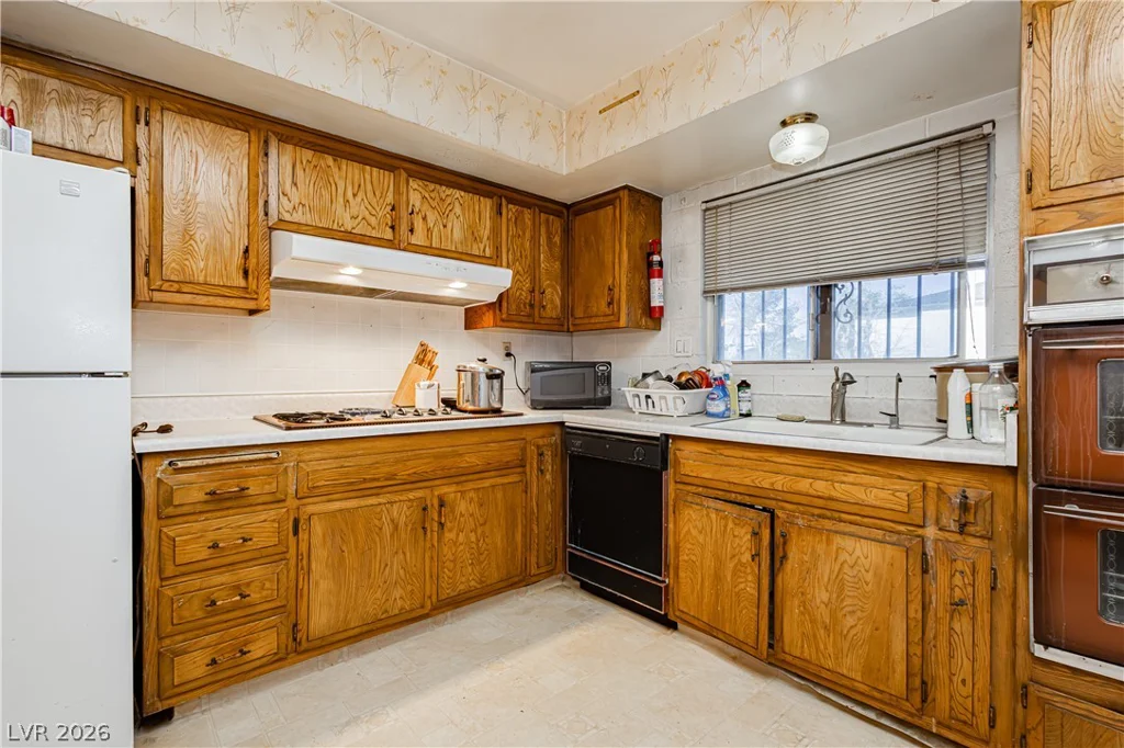 2583 Vegas Valley, Las Vegas, NV 89121