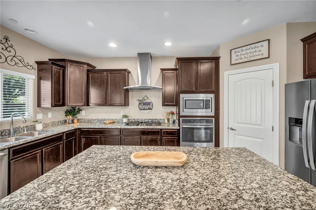 1636 Blue Cliffs, Henderson, NV 89014