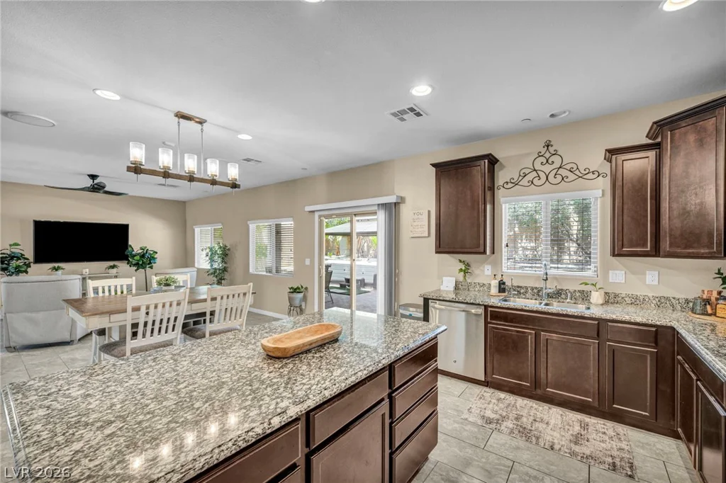 1636 Blue Cliffs, Henderson, NV 89014