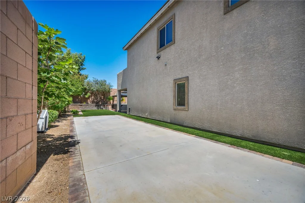 1636 Blue Cliffs, Henderson, NV 89014