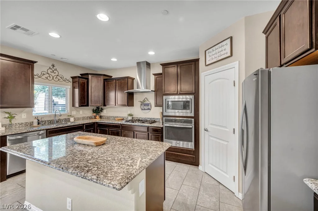 1636 Blue Cliffs, Henderson, NV 89014