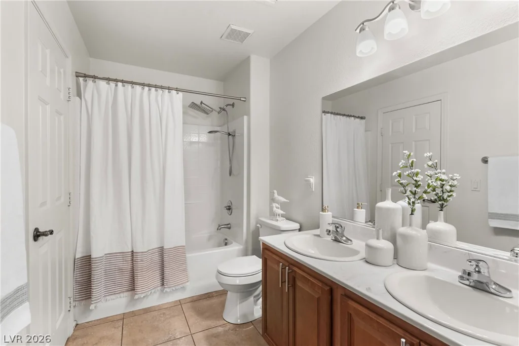 1708 Waltrip, Henderson, NV 89012