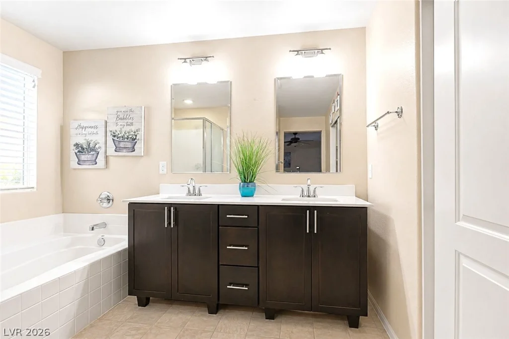 6736 Fort William, North Las Vegas, NV 89084