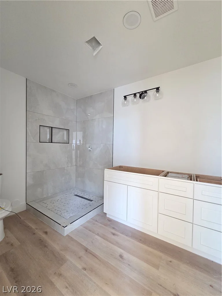 5724 Grand Canyon, Las Vegas, NV 89149