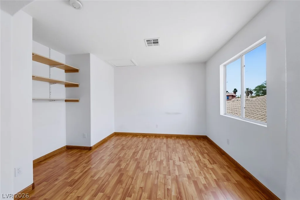 902 Royalmile, North Las Vegas, NV 89032