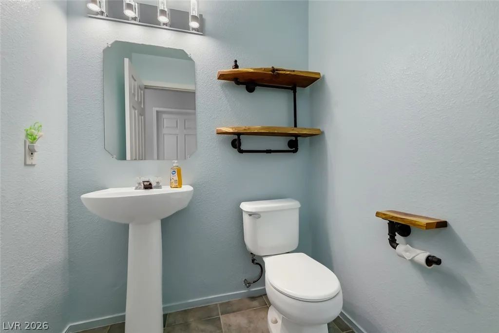 902 Royalmile, North Las Vegas, NV 89032