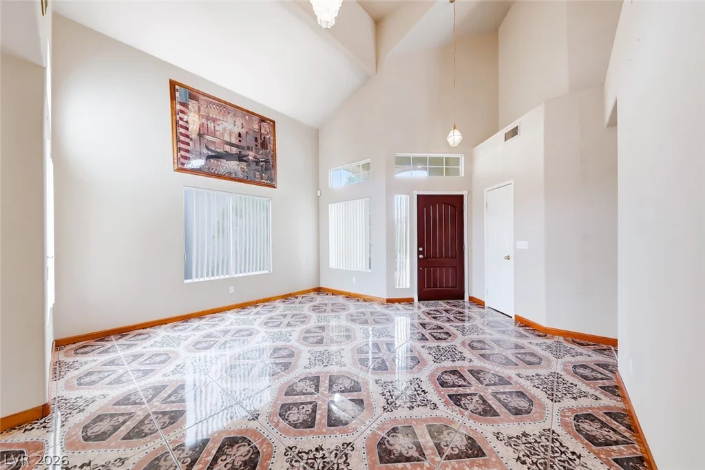 902 Royalmile, North Las Vegas, NV 89032