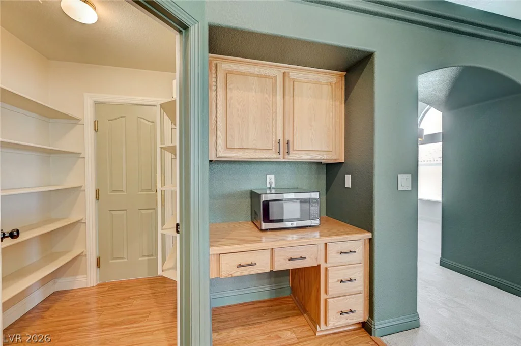 2478 Vegas Vic, Henderson, NV 89002