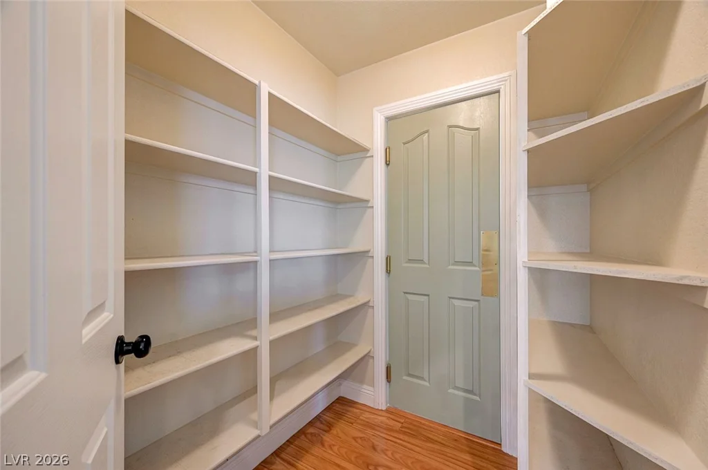2478 Vegas Vic, Henderson, NV 89002