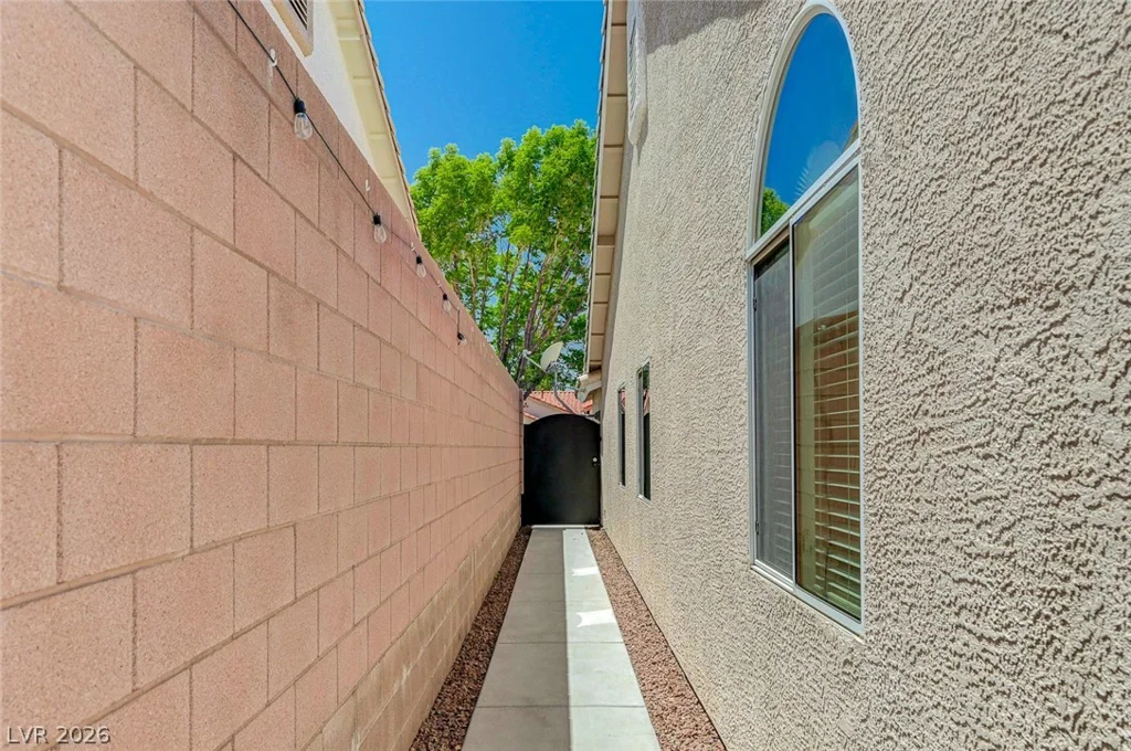 2478 Vegas Vic, Henderson, NV 89002