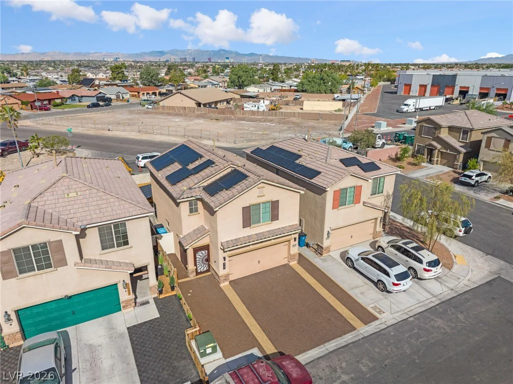 5121 Charlie Ct., Las Vegas, NV 89122