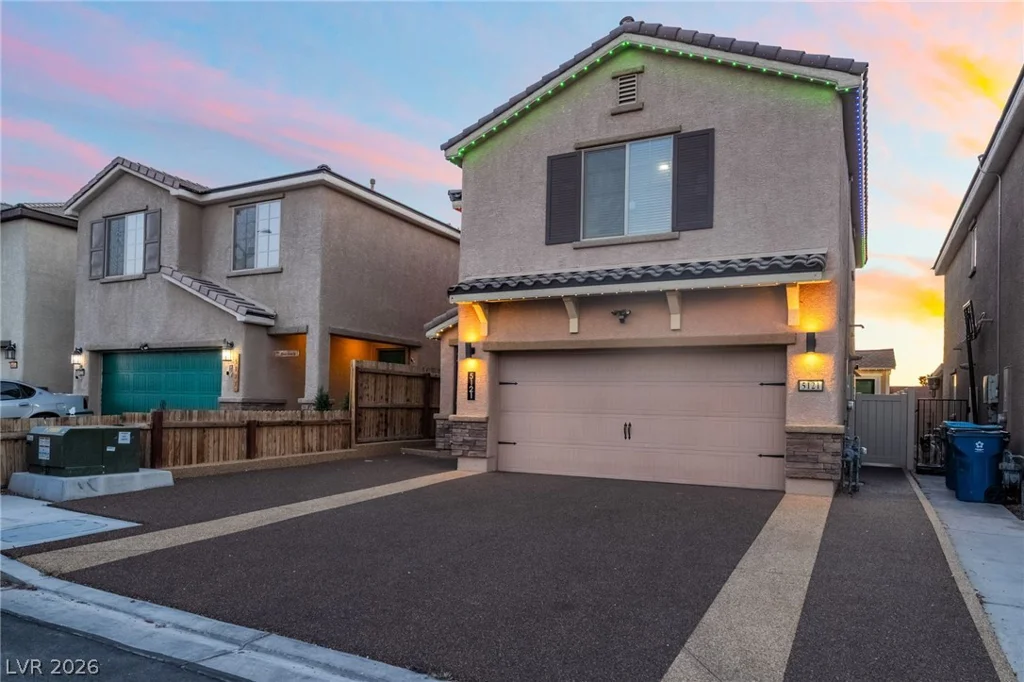 5121 Charlie Ct., Las Vegas, NV 89122