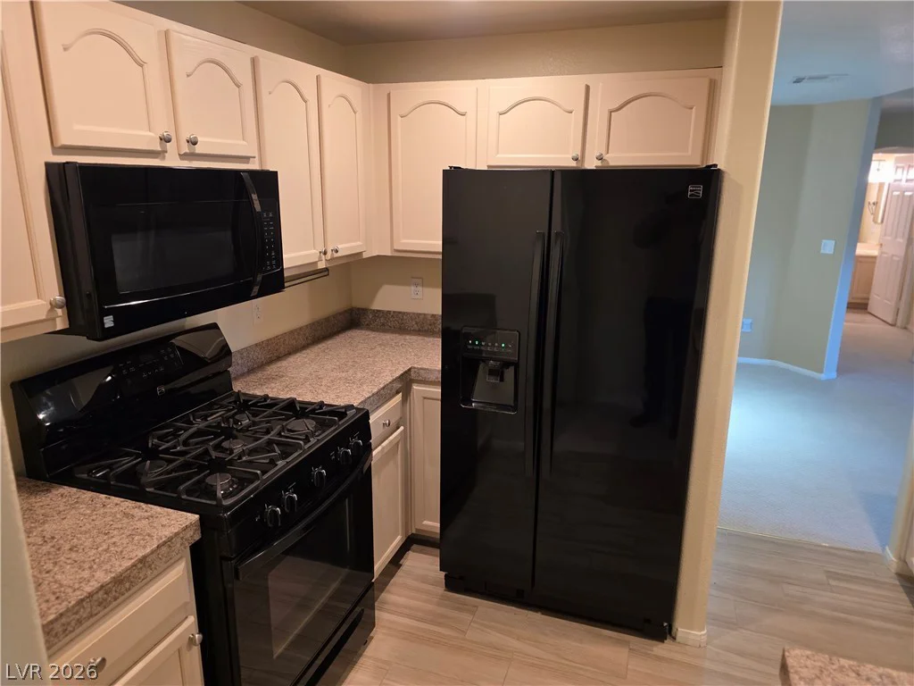 2050 Warm Springs, Henderson, NV 89014