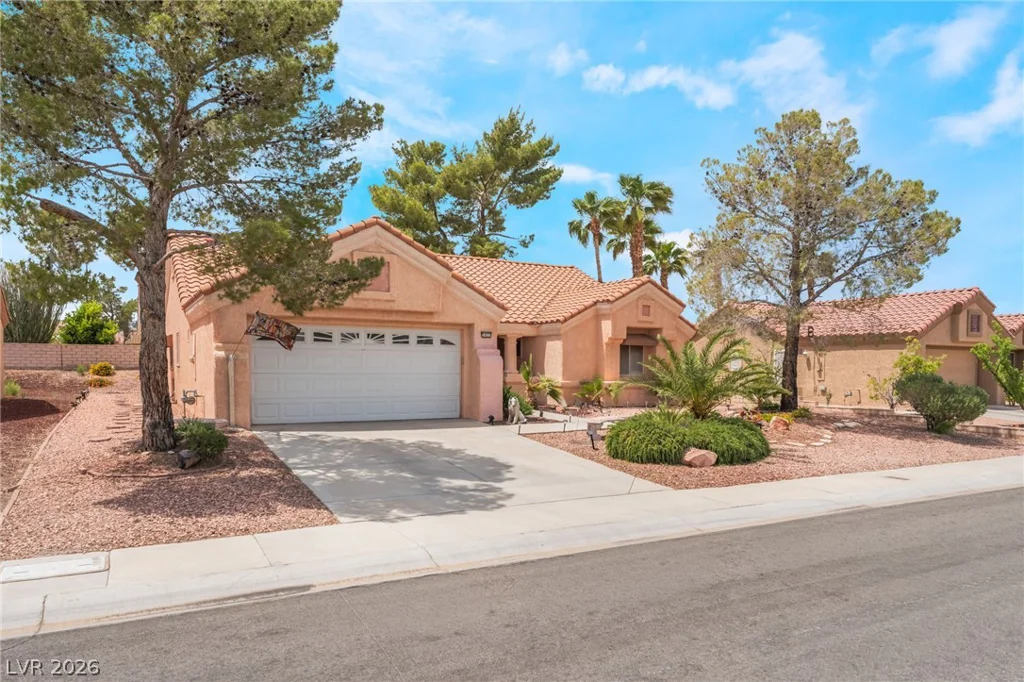 2453 Desert Sands, Las Vegas, NV 89134