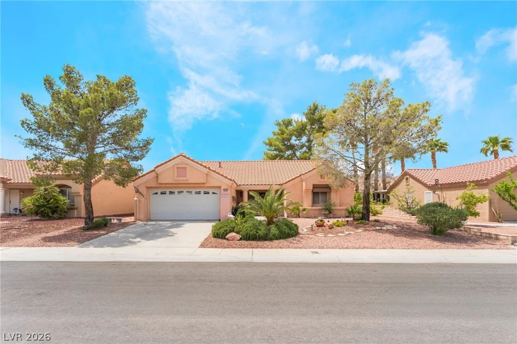 2453 Desert Sands, Las Vegas, NV 89134