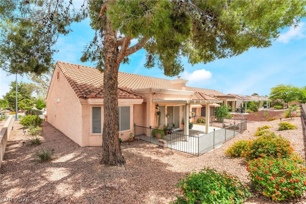 2453 Desert Sands, Las Vegas, NV 89134
