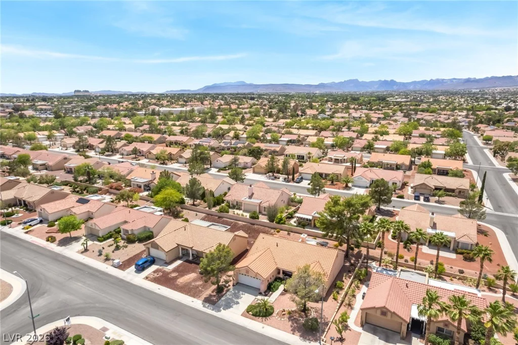 2453 Desert Sands, Las Vegas, NV 89134