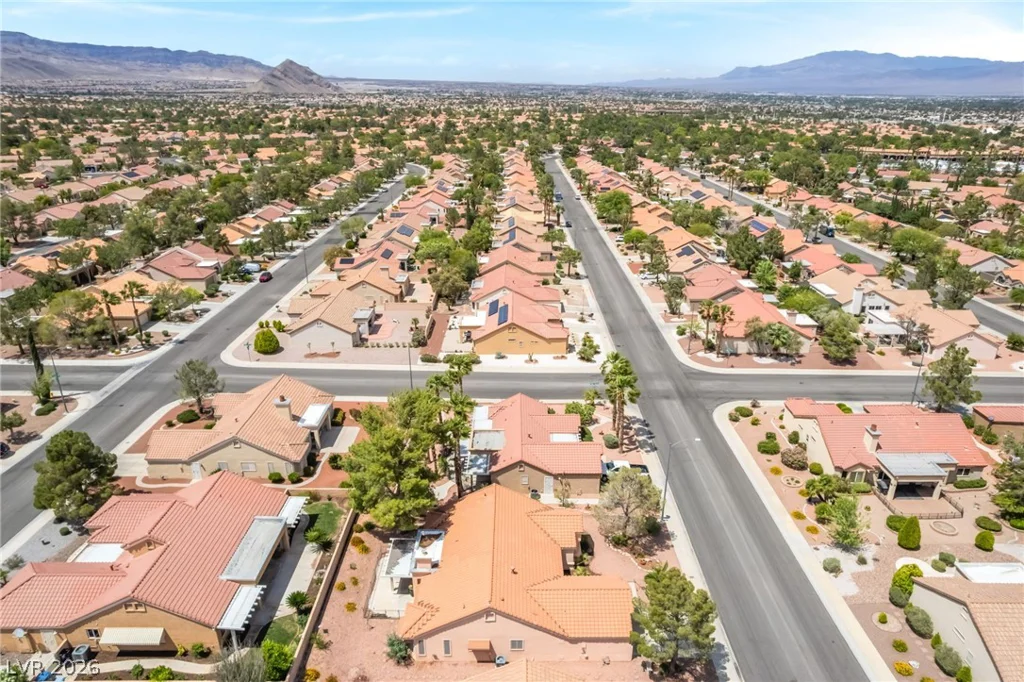 2453 Desert Sands, Las Vegas, NV 89134