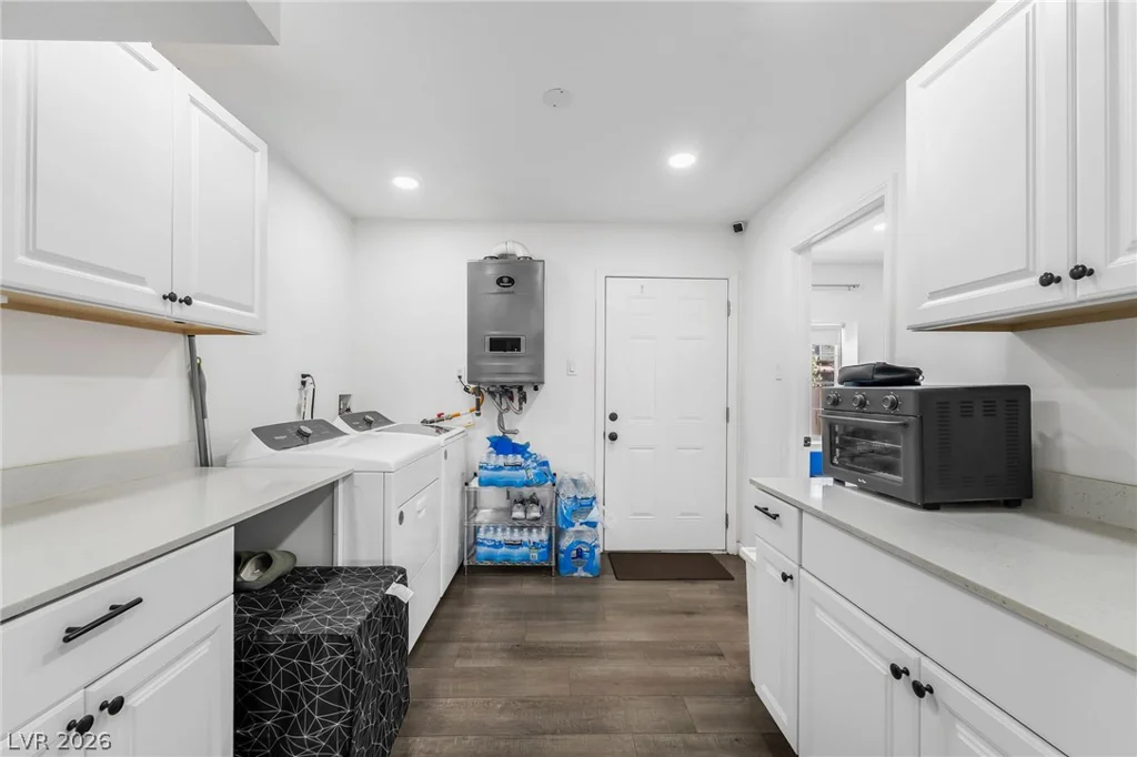 3934 Palos Verdes, Las Vegas, NV 89119