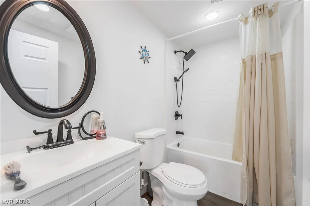 3934 Palos Verdes, Las Vegas, NV 89119