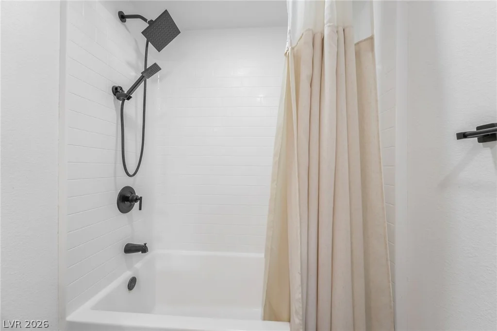 3934 Palos Verdes, Las Vegas, NV 89119