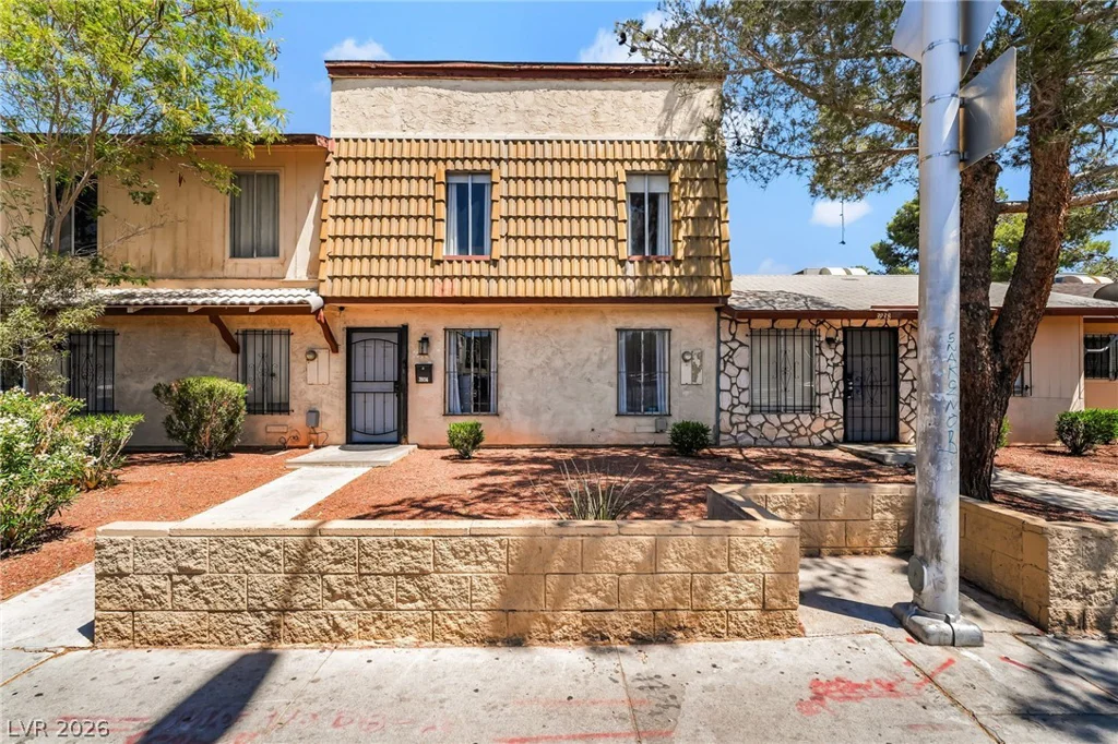 3934 Palos Verdes, Las Vegas, NV 89119
