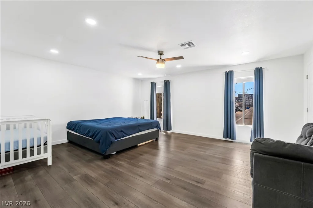 3934 Palos Verdes, Las Vegas, NV 89119