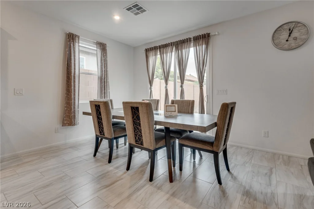 2906 Carothers, North Las Vegas, NV 89032