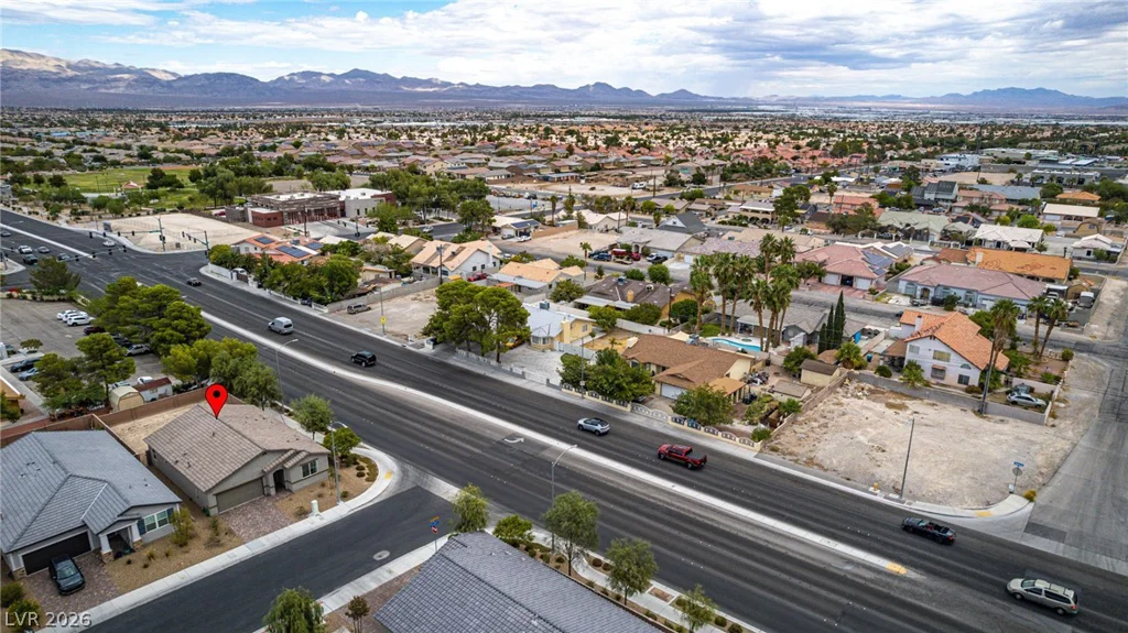 2906 Carothers, North Las Vegas, NV 89032
