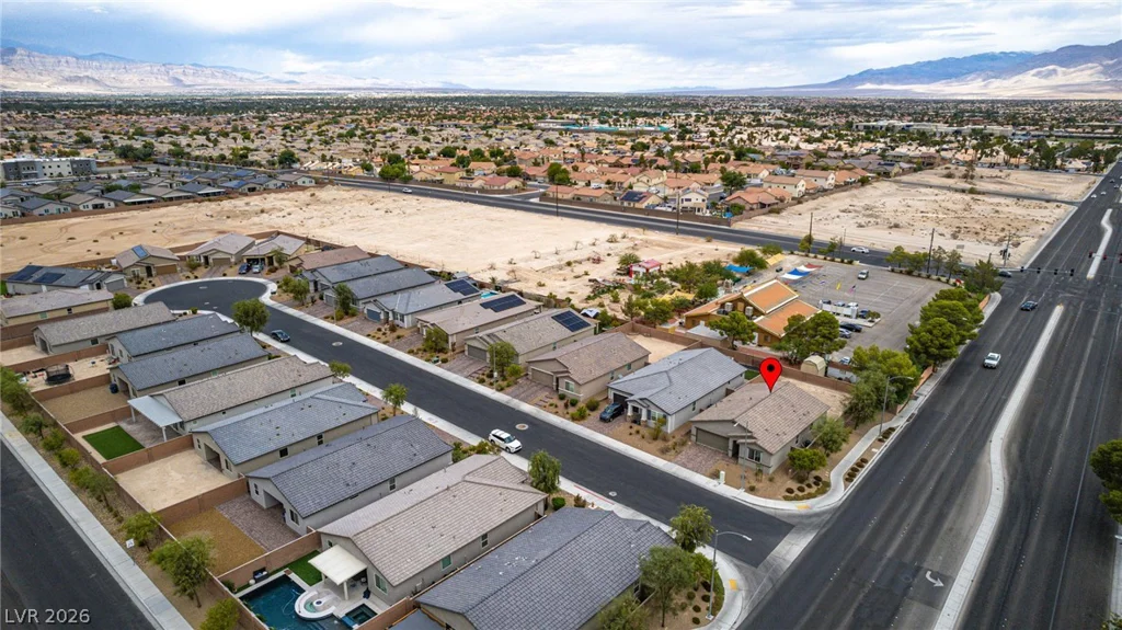 2906 Carothers, North Las Vegas, NV 89032