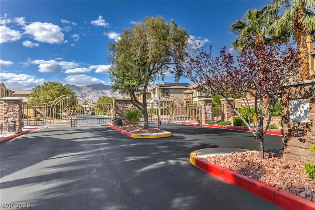 3836 Kettle Falls, North Las Vegas, NV 89085