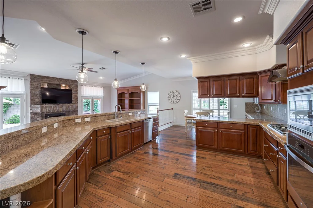 7480 Grassy Field, Las Vegas, NV 89131