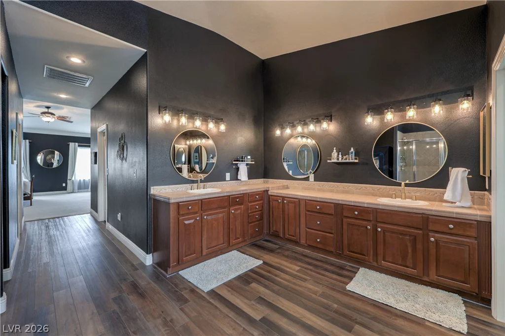 7480 Grassy Field, Las Vegas, NV 89131