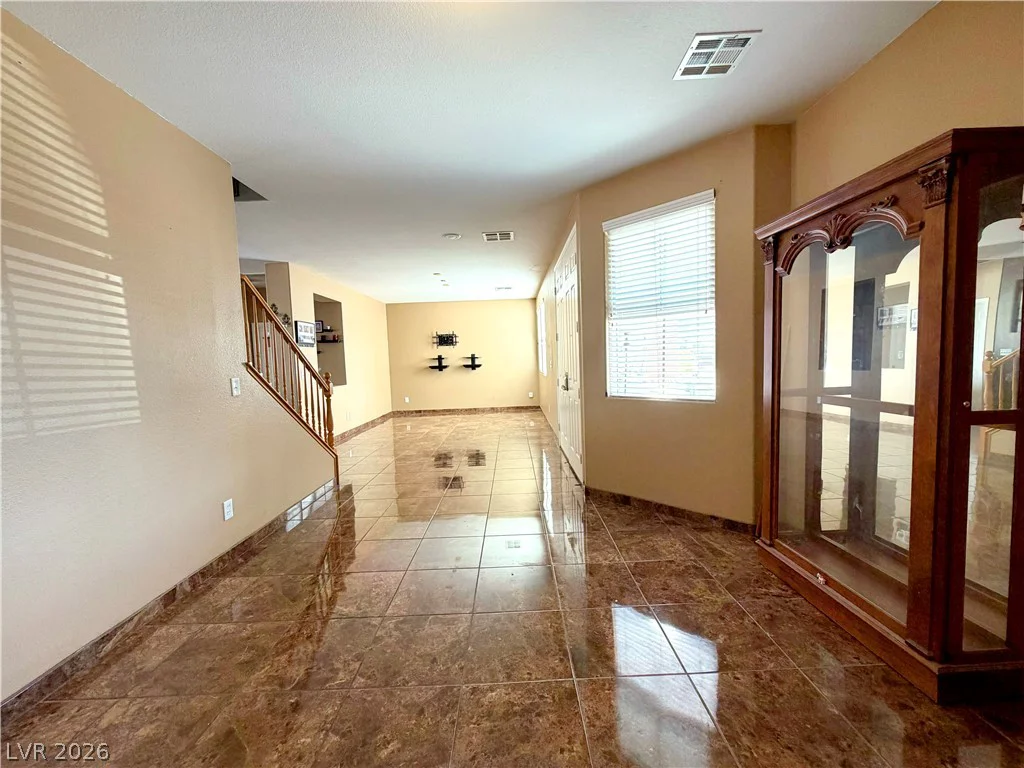 7842 Flat Creek, Las Vegas, NV 89131