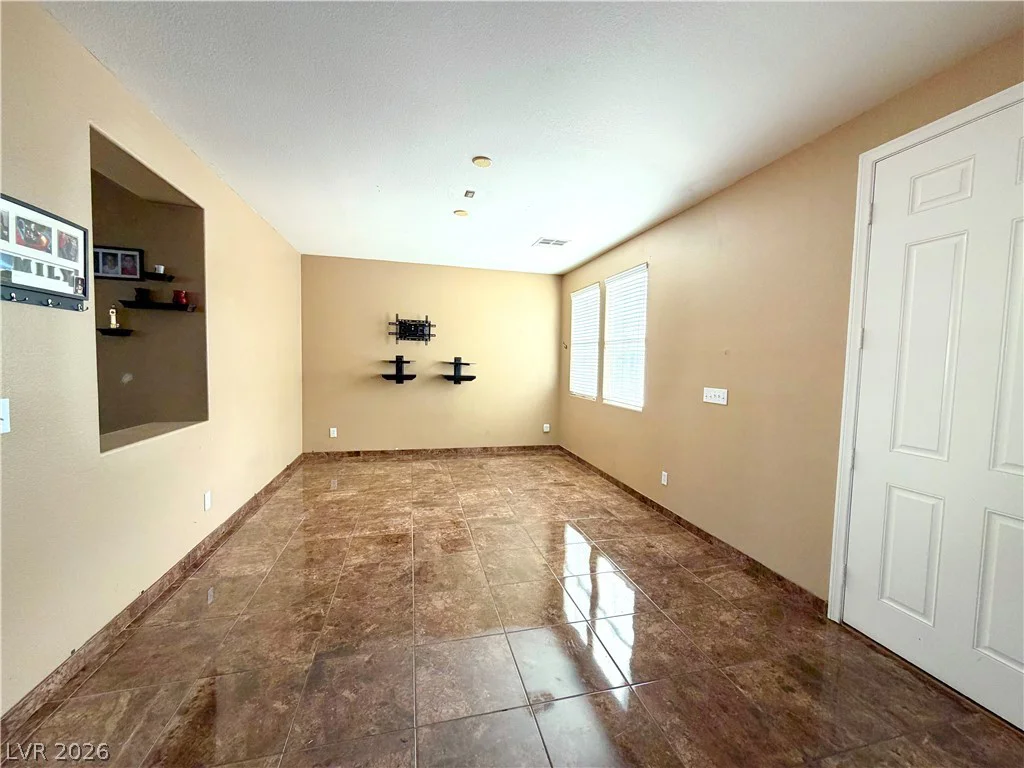 7842 Flat Creek, Las Vegas, NV 89131