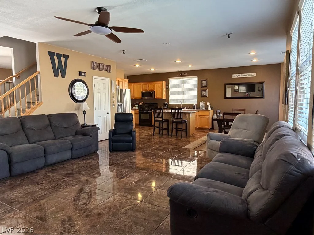 7842 Flat Creek, Las Vegas, NV 89131