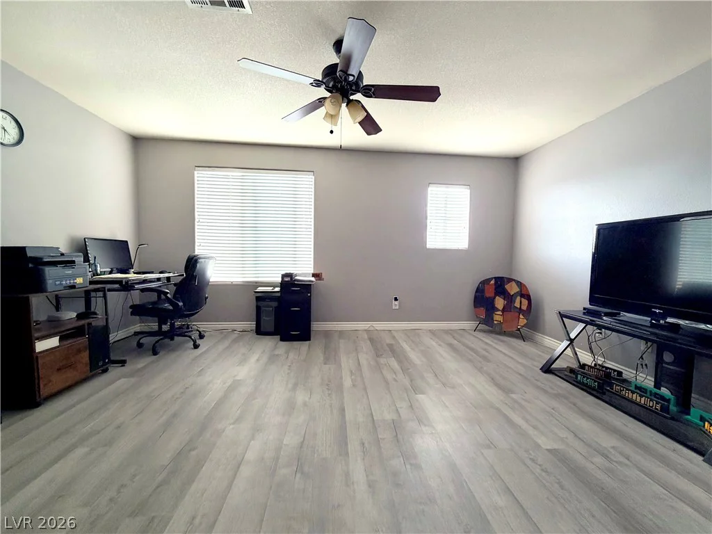 7842 Flat Creek, Las Vegas, NV 89131