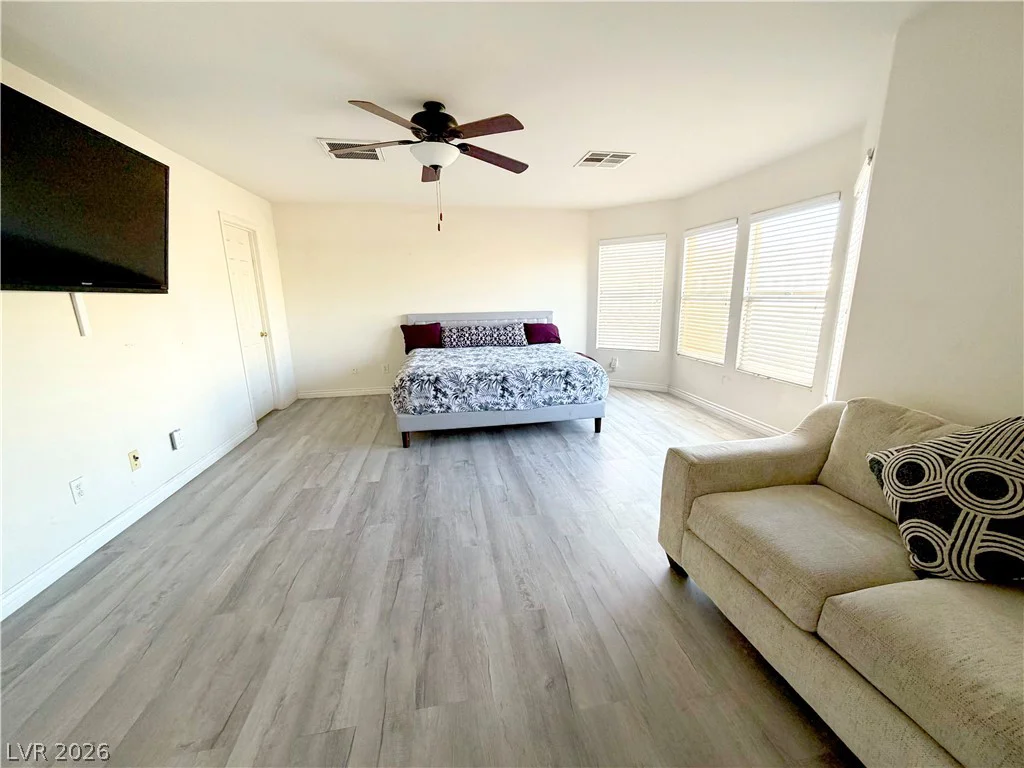 7842 Flat Creek, Las Vegas, NV 89131