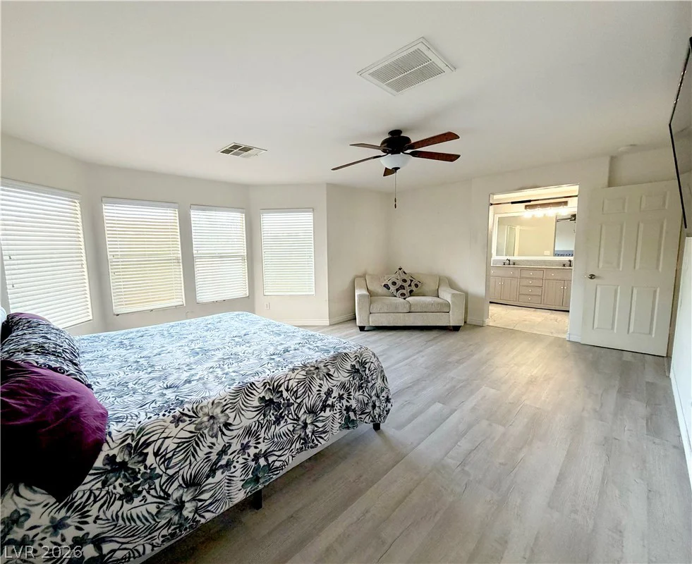 7842 Flat Creek, Las Vegas, NV 89131