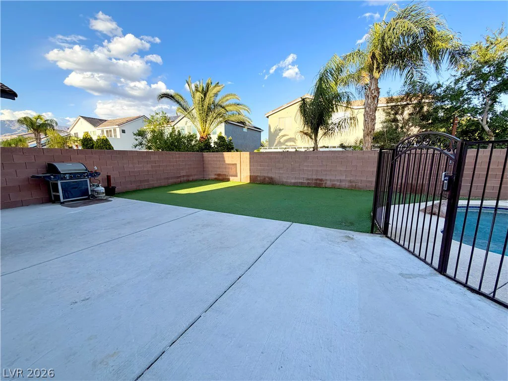 7842 Flat Creek, Las Vegas, NV 89131