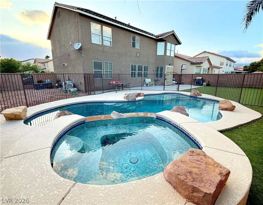 7842 Flat Creek, Las Vegas, NV 89131