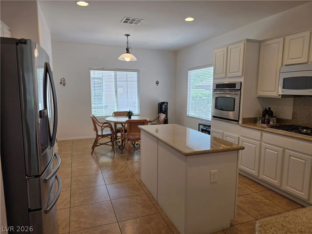 2408 Black River Falls, Henderson, NV 89044