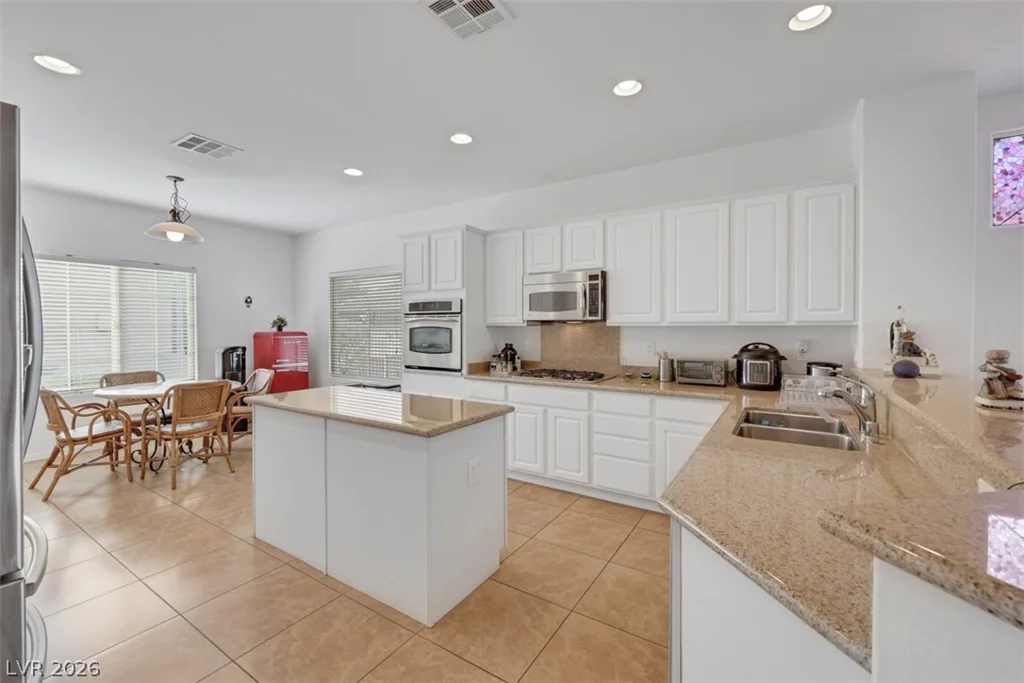2408 Black River Falls, Henderson, NV 89044