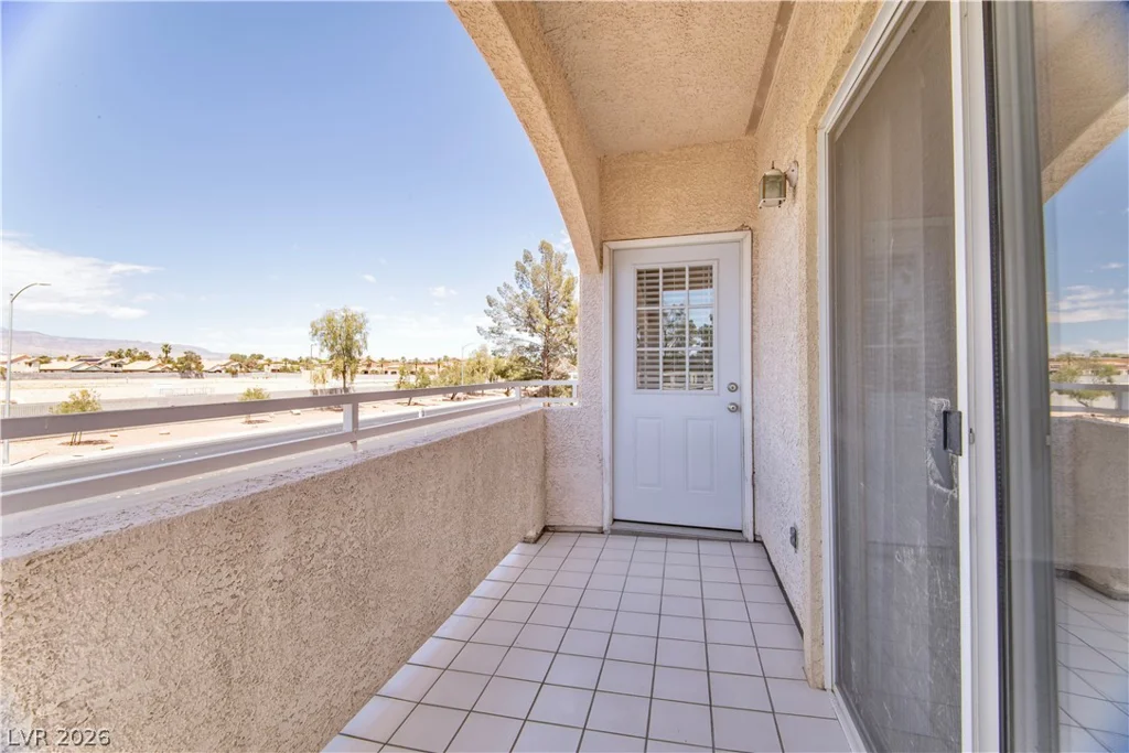 1900 Torrey Pines, Las Vegas, NV 89108