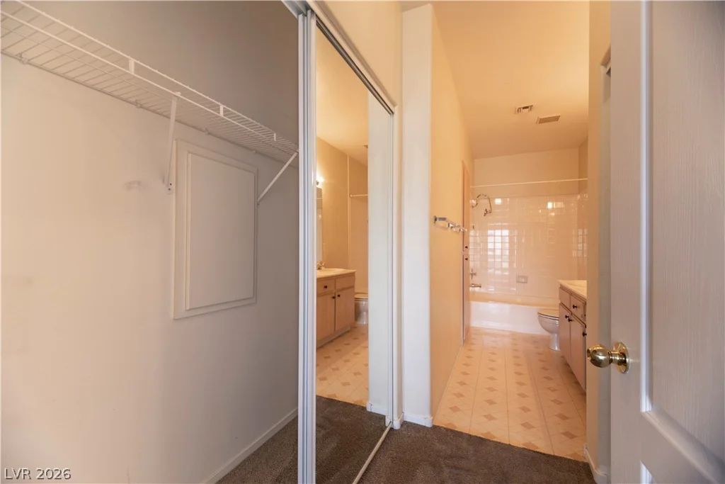 1900 Torrey Pines, Las Vegas, NV 89108