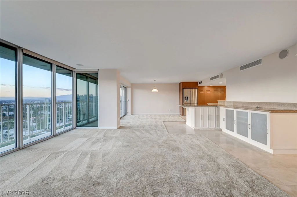 3111 Bel Air, Las Vegas, NV 89109
