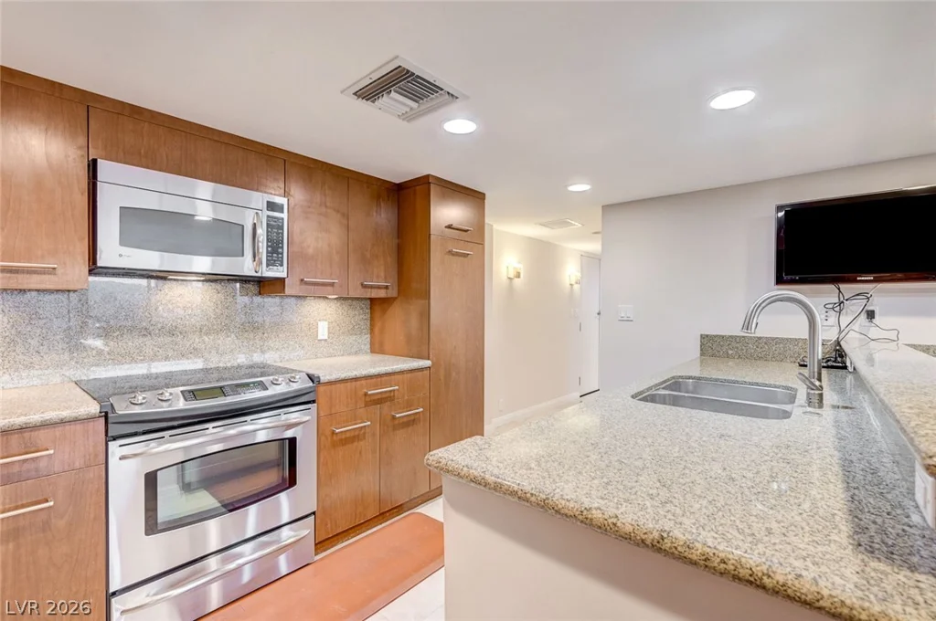 3111 Bel Air, Las Vegas, NV 89109